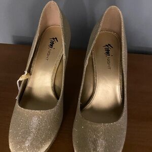 FIONI Clothing Metallic Gold Closed-Toe High Heels